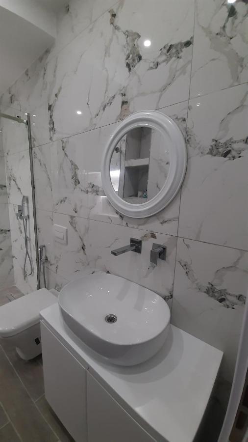 Sea & Sun Apartment Vlore Luaran gambar