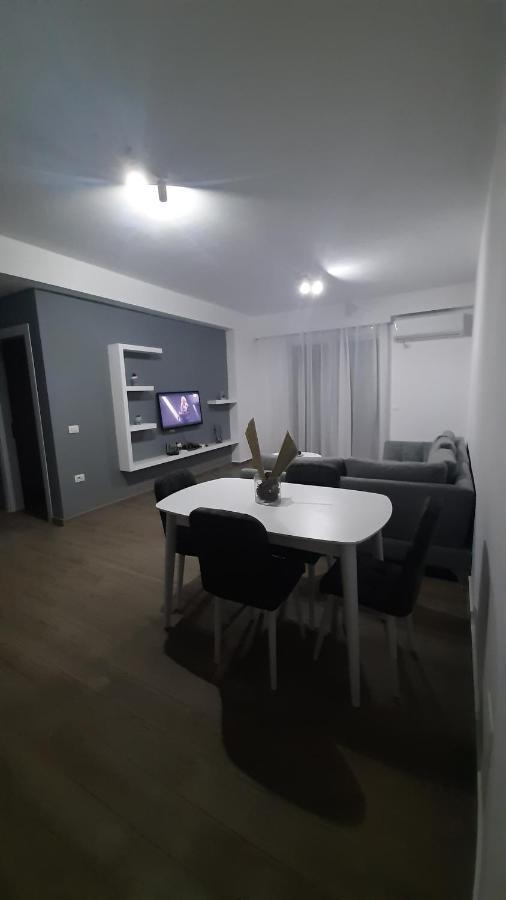 Sea & Sun Apartment Vlore Luaran gambar