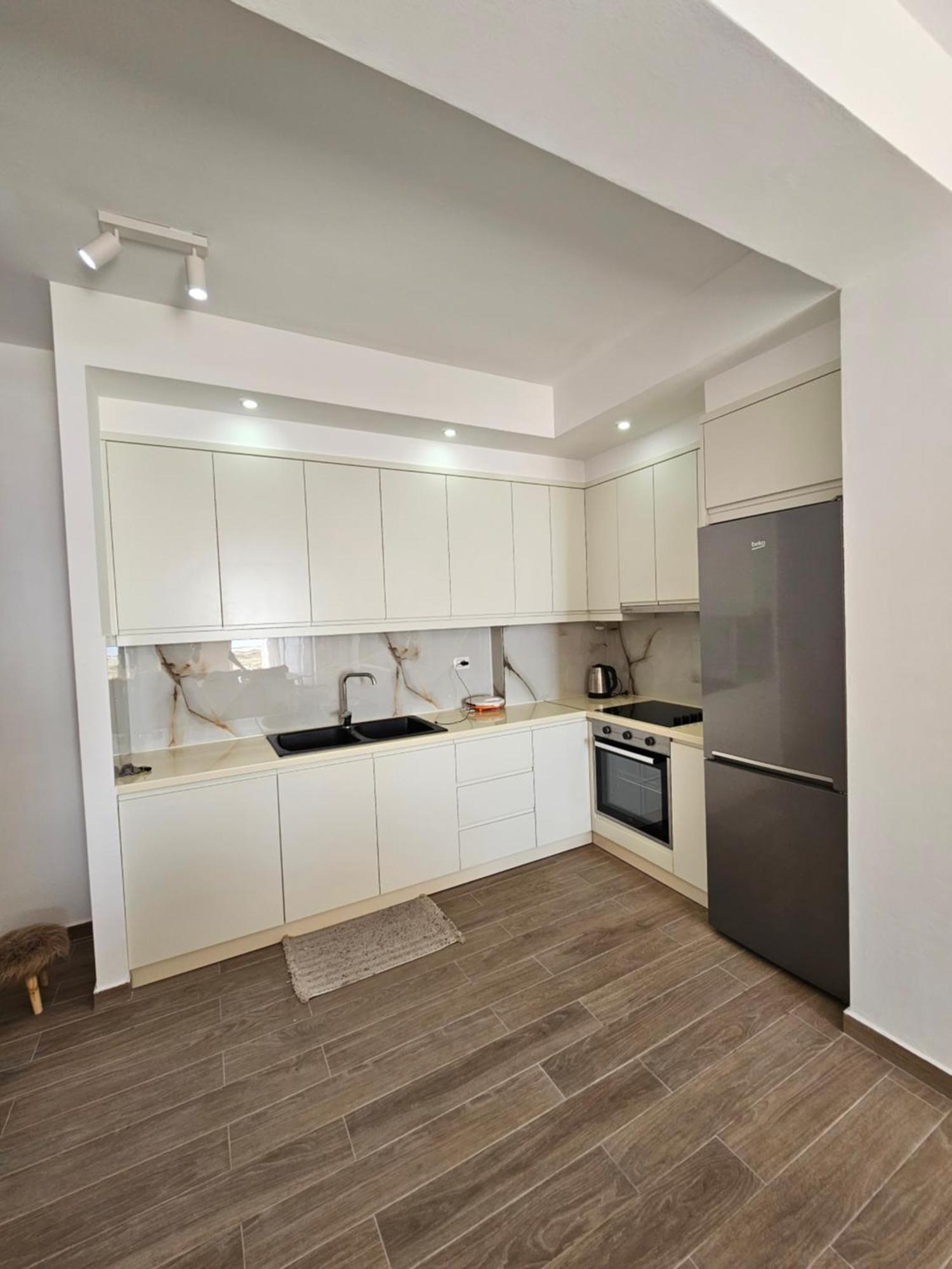 Sea & Sun Apartment Vlore Luaran gambar